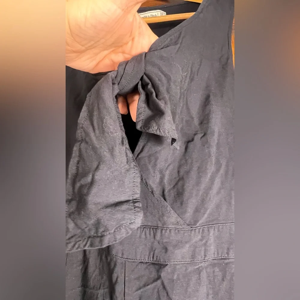 Abercrombie &‎ Fitch Navy Tie Front Capri Jumpsuit Women's Medium